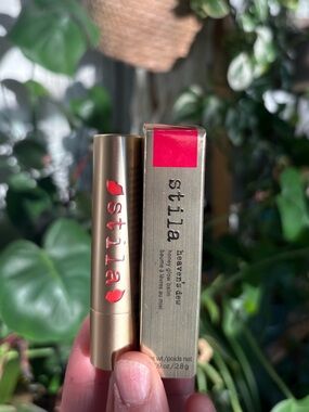 Stila Heavens Dew Honey Glow Balm in Cherry Oh, 0.09 oz.